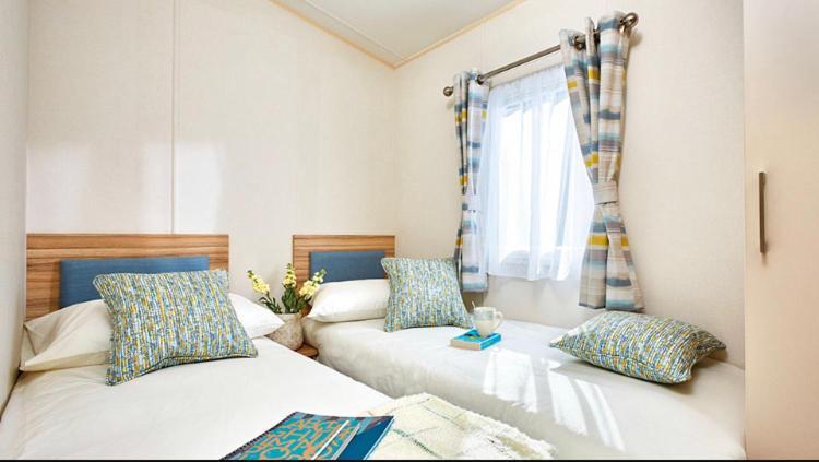 Ajl Caravan Rentals Тернберри Экстерьер фото